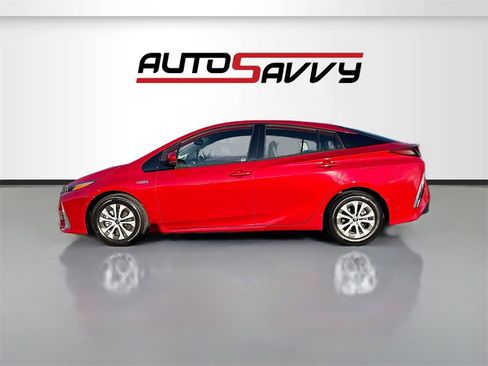 Used 2020 Toyota Prius Prime Limited image 4