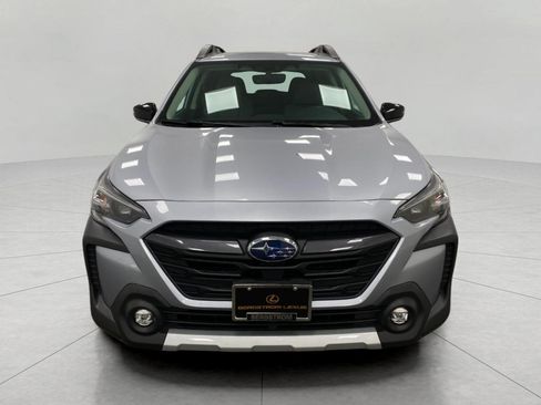 Used 2023 Subaru Outback Limited AWD/4WD image 11