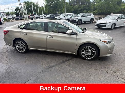 Used 2016 Toyota Avalon Limited w/ Toyota Safety Sense Package FWD image 8