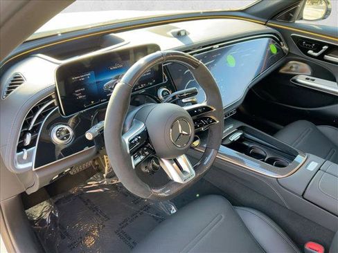New 2026 Mercedes-Benz E 53 AMG e 4MATIC Sedan image 3