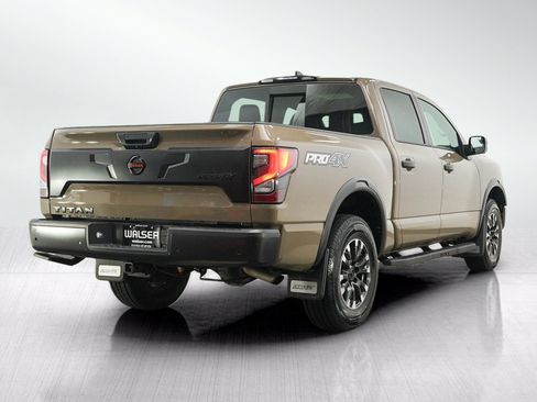 Used 2022 Nissan Titan PRO-4X w/ Pro-4x Convenience Package AWD/4WD image 6