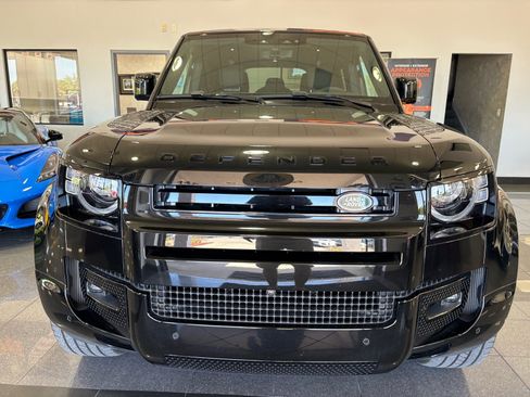 Used 2024 Land Rover Defender 110 V8 image 49