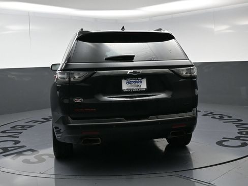 Used 2021 Chevrolet Traverse Premier w/ Redline Edition AWD/4WD image 18