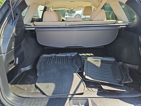 Used 2018 Subaru Outback 2.5i Premium AWD/4WD image 36