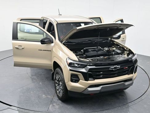 Used 2023 Chevrolet Colorado Z71 w/ Z71 Convenience Package 2 image 47