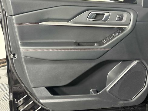 Used 2026 Ford Explorer ST-Line w/ Premium Package RWD image 11