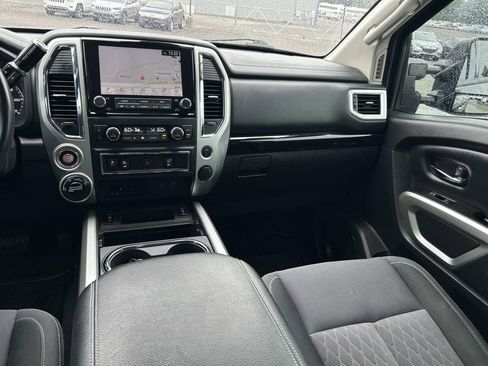 Used 2021 Nissan Titan SV w/ SV Convenience Package AWD/4WD image 21