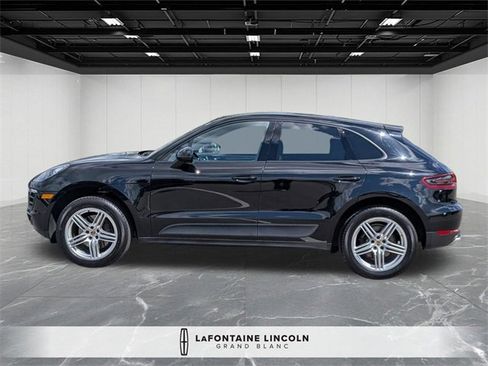 Used 2018 Porsche Macan Sport Edition image 2