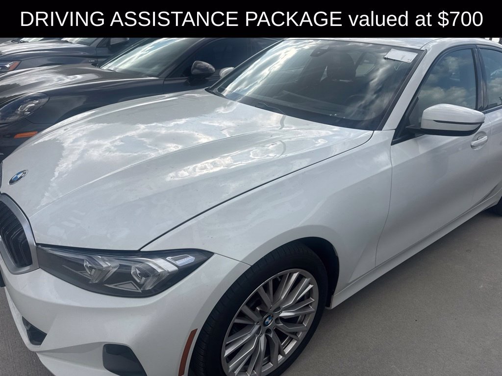 Used 2023 BMW 330i xDrive Sedan w/ Premium Package AWD/4WD image 3