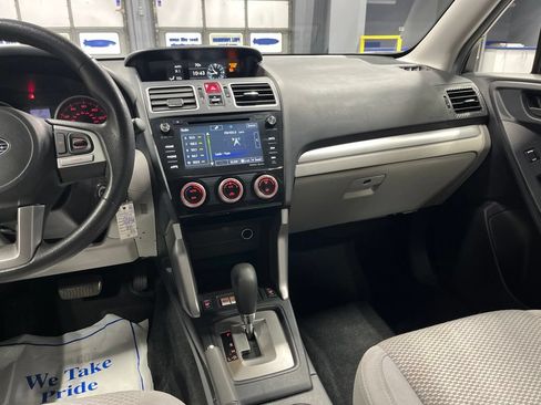 Used 2017 Subaru Forester 2.5i Premium w/ All-Weather Package AWD/4WD image 24