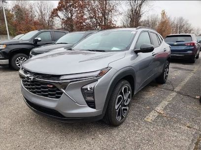 Used 2025 Chevrolet Trax RS w/ Driver Confidence Package