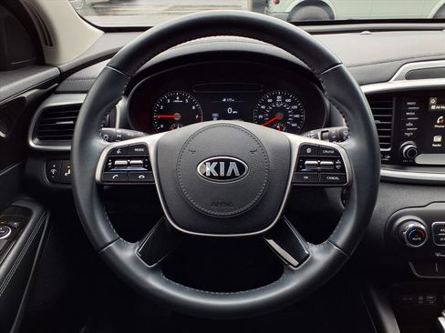 Used 2020 Kia Sorento S image 15
