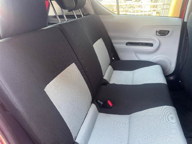 Used 2012 Toyota Prius C Three FWD image 33