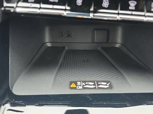 New 2026 Chevrolet Traverse RS FWD image 39