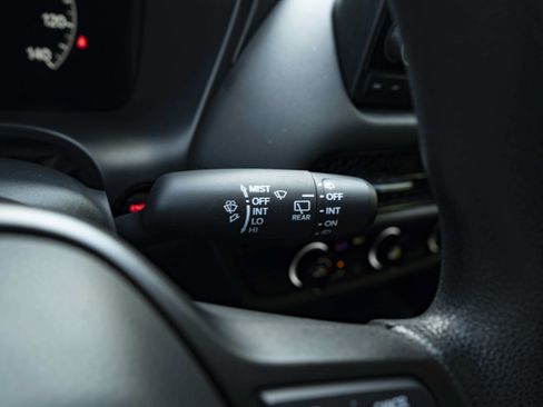 Used 2025 Honda HR-V LX image 24