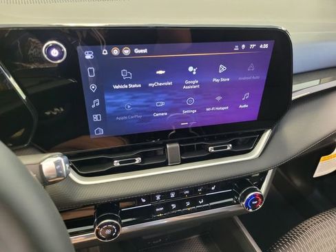 New 2026 Chevrolet Equinox LT w/ Convenience Package II image 18