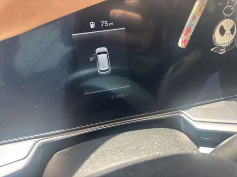 Used 2024 Kia Sorento LX FWD image 7