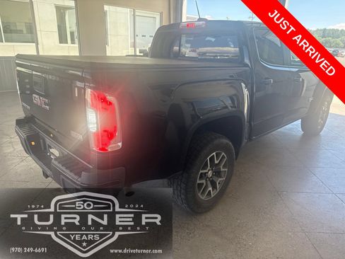 Used 2015 GMC Canyon SLE w/ All-Terrain Package AWD/4WD image 4