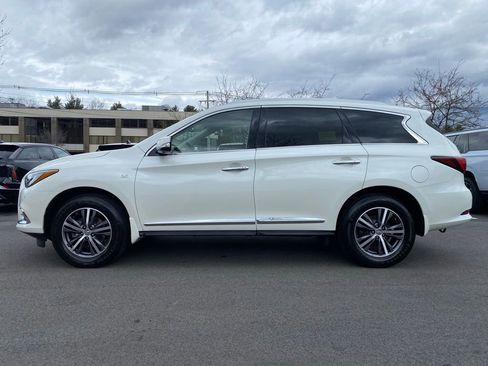 Used 2019 INFINITI QX60 Luxe w/ Essential Package image 2