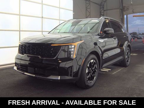 Used 2024 Kia Sorento S w/ Panoramic Sunroof Package image 4