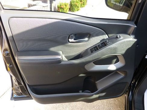 Used 2024 Nissan Frontier SV w/ SV Convenience Package image 25