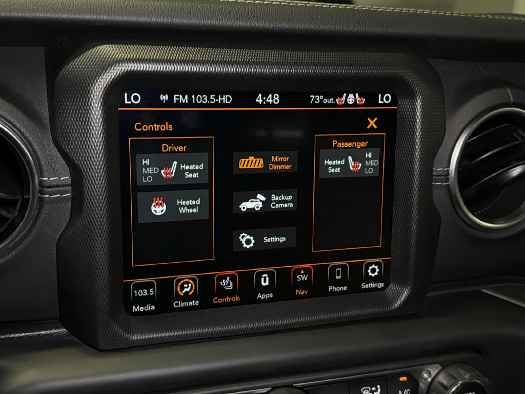 Used 2022 Jeep Wrangler Unlimited Sahara w/ Cold Weather Group AWD/4WD image 32