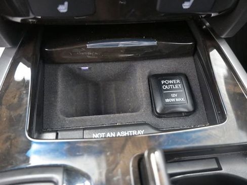 Used 2018 Acura RLX w/ Technology Package image 4