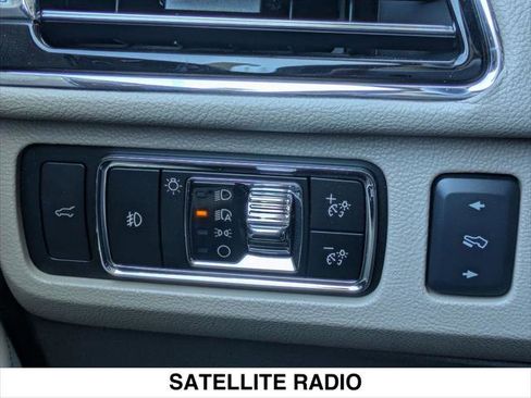 Used 2024 Lincoln Navigator Reserve image 20