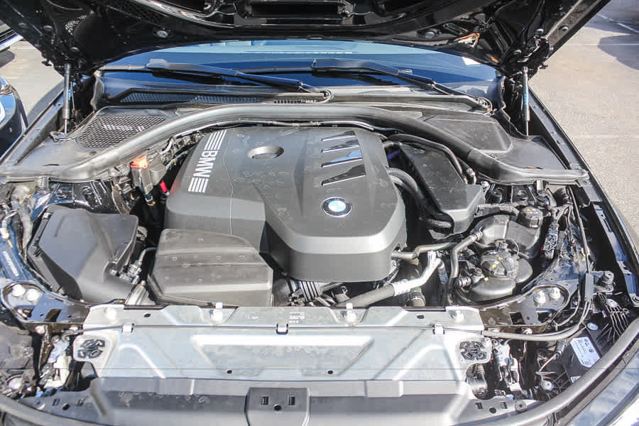 Used 2026 BMW 330i Sedan w/ Convenience Package RWD image 37