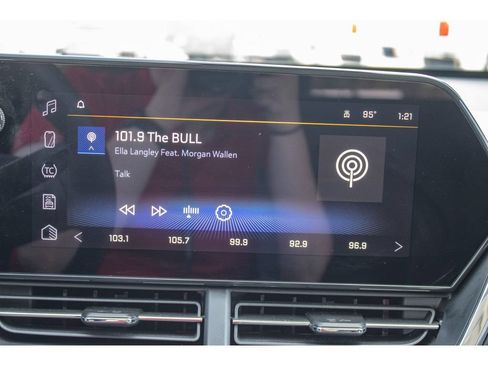 Used 2026 Chevrolet Trax LT w/ Driver Confidence Package FWD image 44