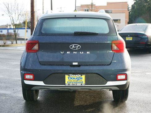 New 2025 Hyundai Venue Limited image 5