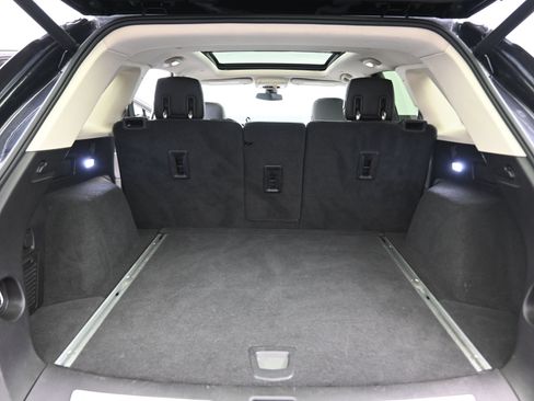 Used 2019 Cadillac XT5 Premium Luxury image 19