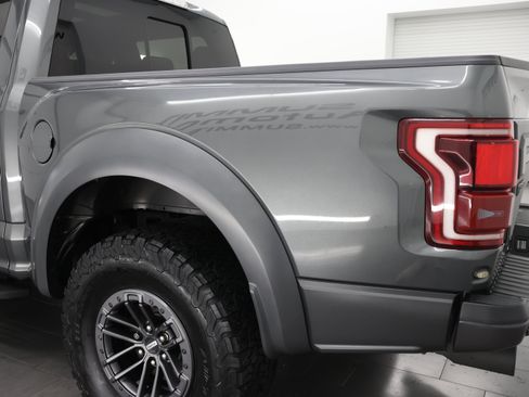 Used 2019 Ford F150 Raptor w/ Equipment Group 802A Luxury AWD/4WD image 33
