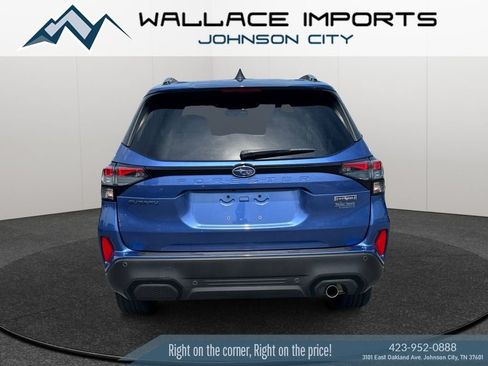 Used 2025 Subaru Forester Touring AWD/4WD image 4
