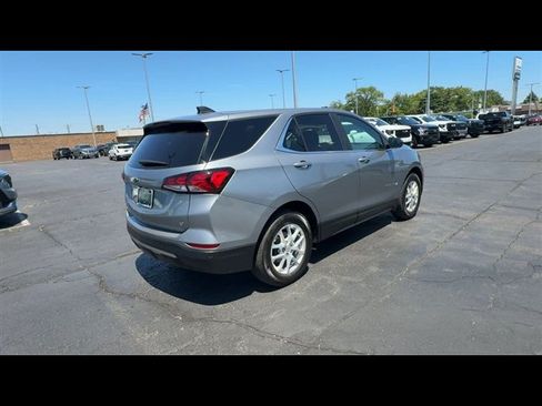 Certified 2024 Chevrolet Equinox LT w/ LPO, Floor Liner Package FWD image 8