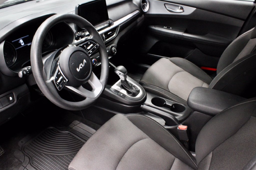 Used 2023 Kia Forte LXS FWD image 22
