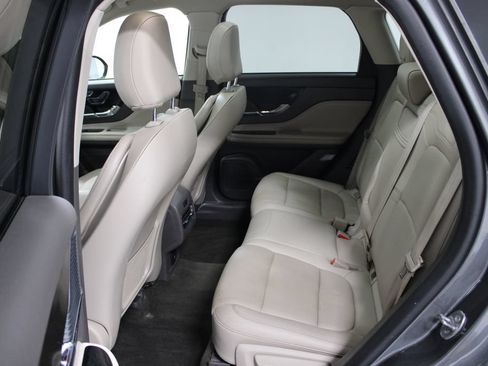 Used 2022 Lincoln Corsair AWD w/ Premium Package image 25