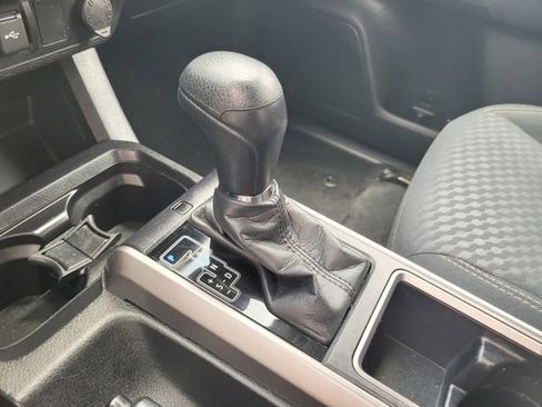 Used 2021 Toyota Tacoma SR5 w/ Trail Edition AWD/4WD image 20