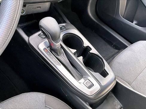 Certified 2024 Chevrolet Trax LS FWD image 25