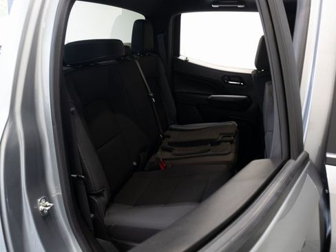 Used 2024 GMC Canyon Elevation image 23