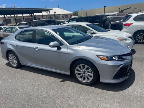 Used 2024 Toyota Camry LE image 1