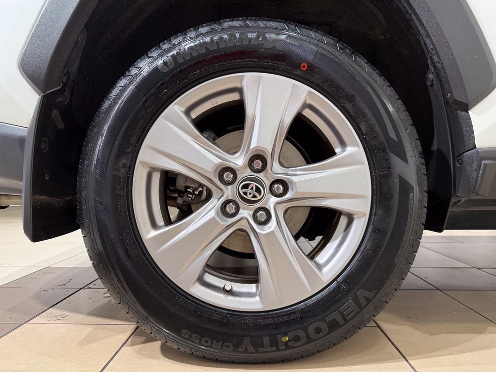 Certified 2024 Toyota RAV4 XLE w/ Convenience Package AWD/4WD image 9