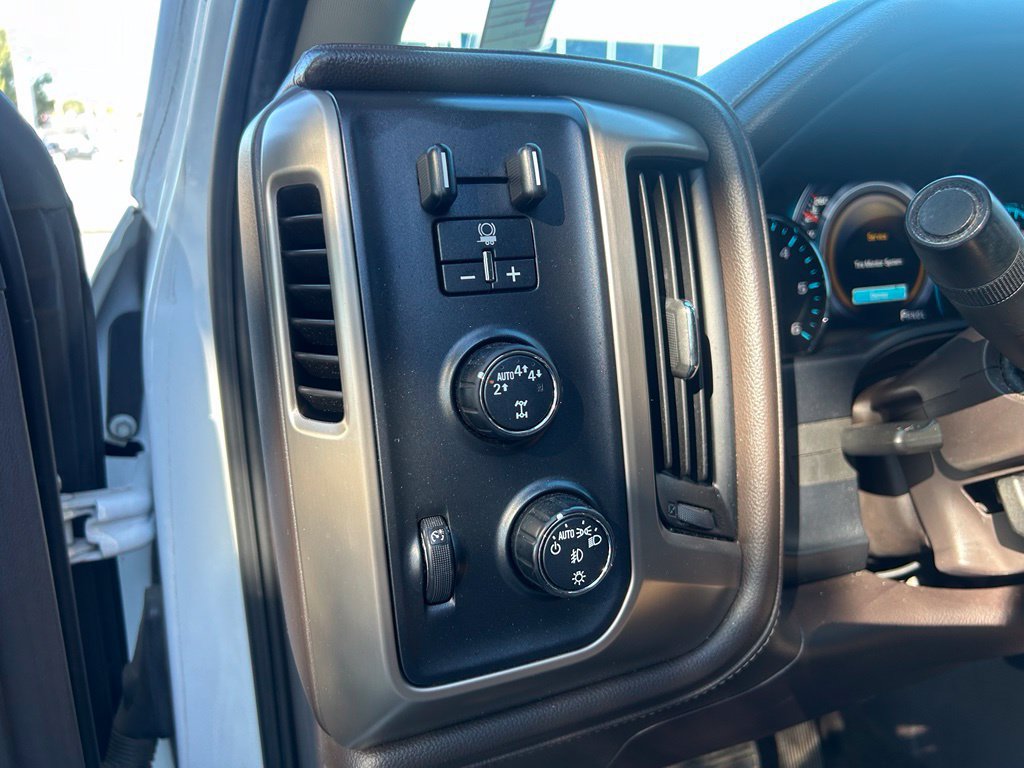 Used 2018 GMC Sierra 1500 Denali w/ Denali Ultimate Package AWD/4WD image 16