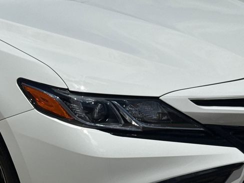 Used 2024 Toyota Camry SE FWD image 4