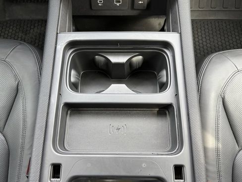 Certified 2024 Land Rover Defender 130 V8 image 24