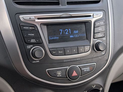 Used 2016 Hyundai Accent SE w/ Option Group 02 FWD image 22