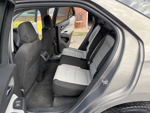 Used 2019 Chevrolet Equinox LT FWD image 13