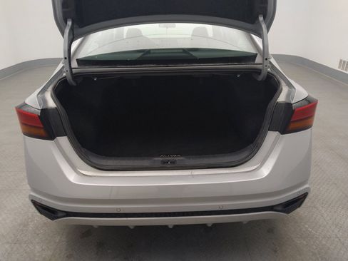 Used 2024 Nissan Altima 2.5 SV image 29