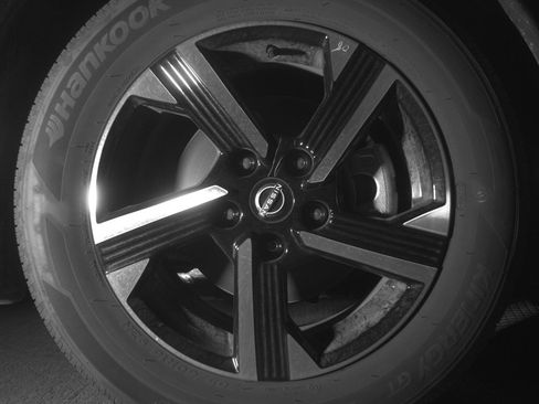 Used 2025 Nissan Sentra SV image 10