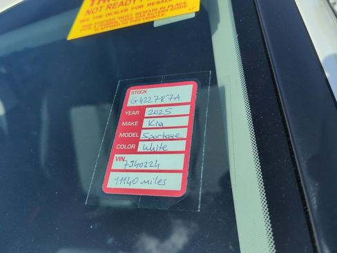 Certified 2025 Kia Sportage LX image 6